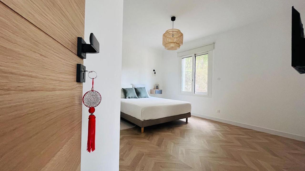 Villa Holistika : Bed And Breakfast / Pool / Air Conditioning/ Mont Faron Tolón Exterior foto